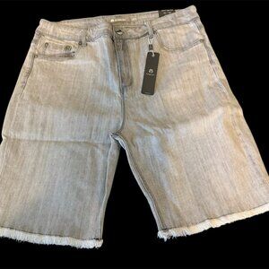 Tractr Nina High Rise Women's Shorts - Size 12/31 NWT